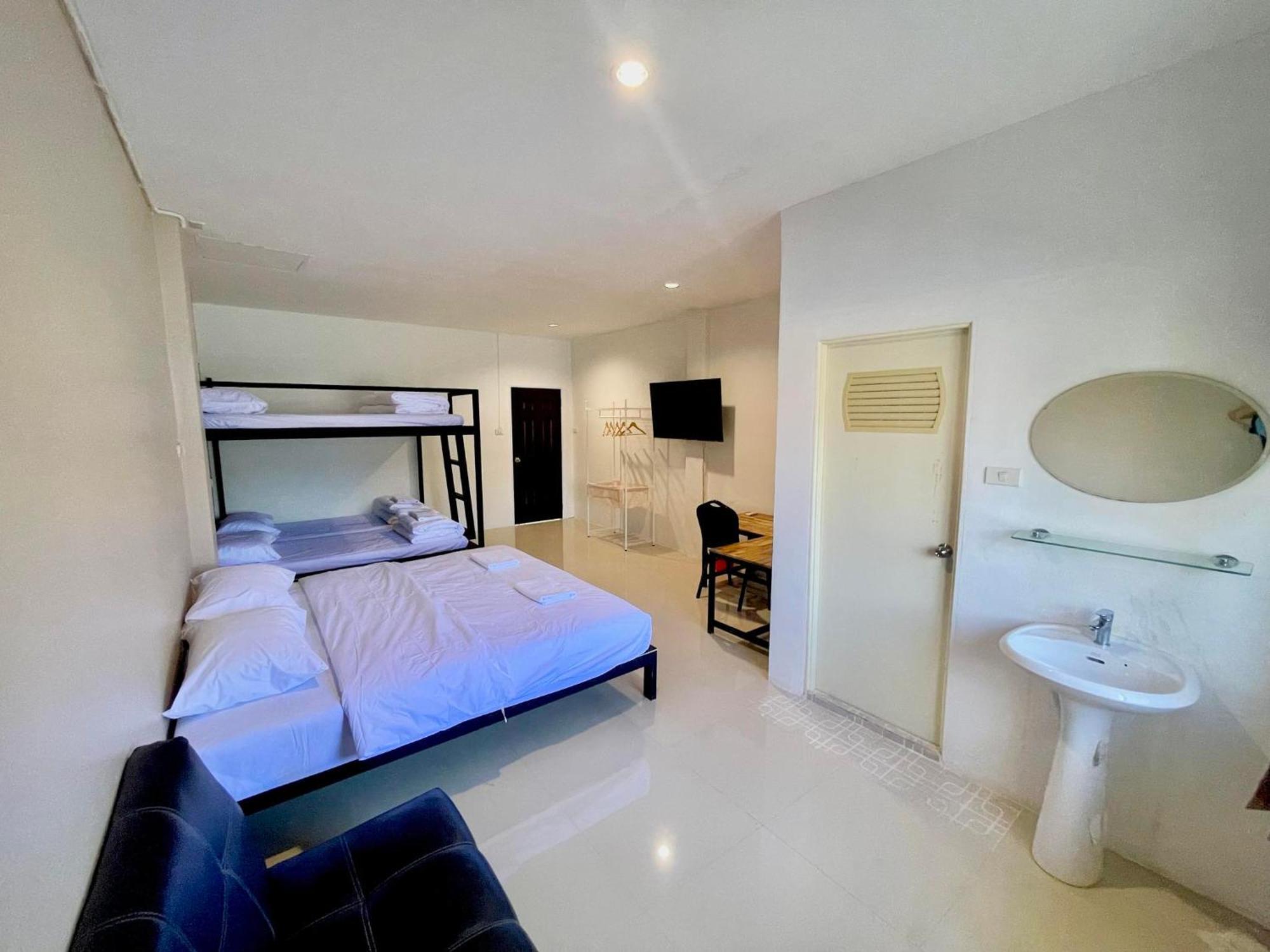 Lamoon 90S Hotel Hat Yai Bagian luar foto