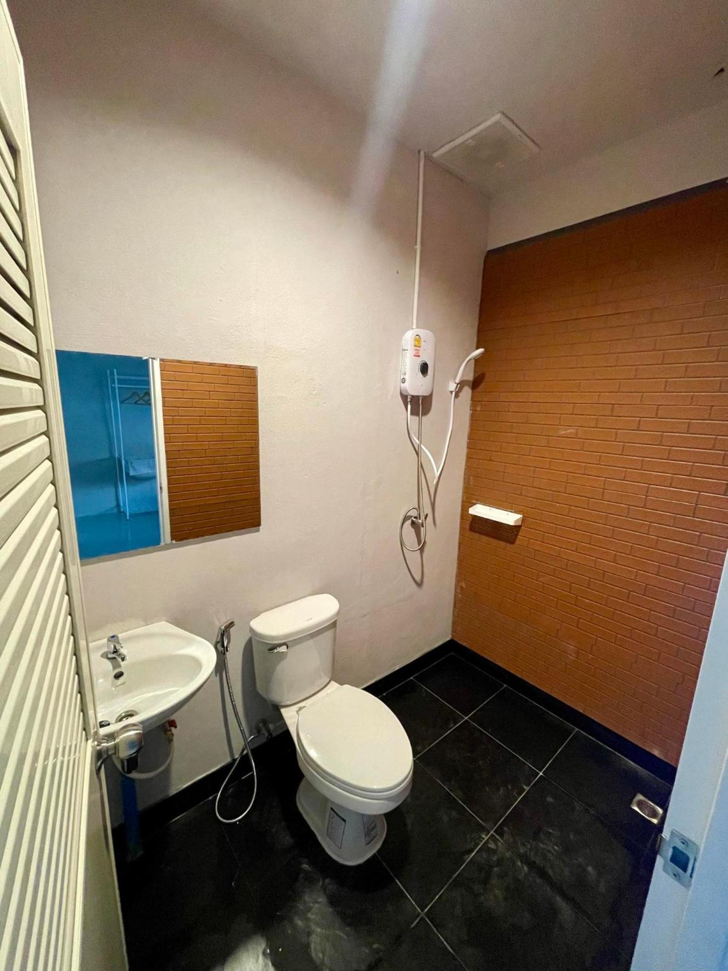 Lamoon 90S Hotel Hat Yai Bagian luar foto